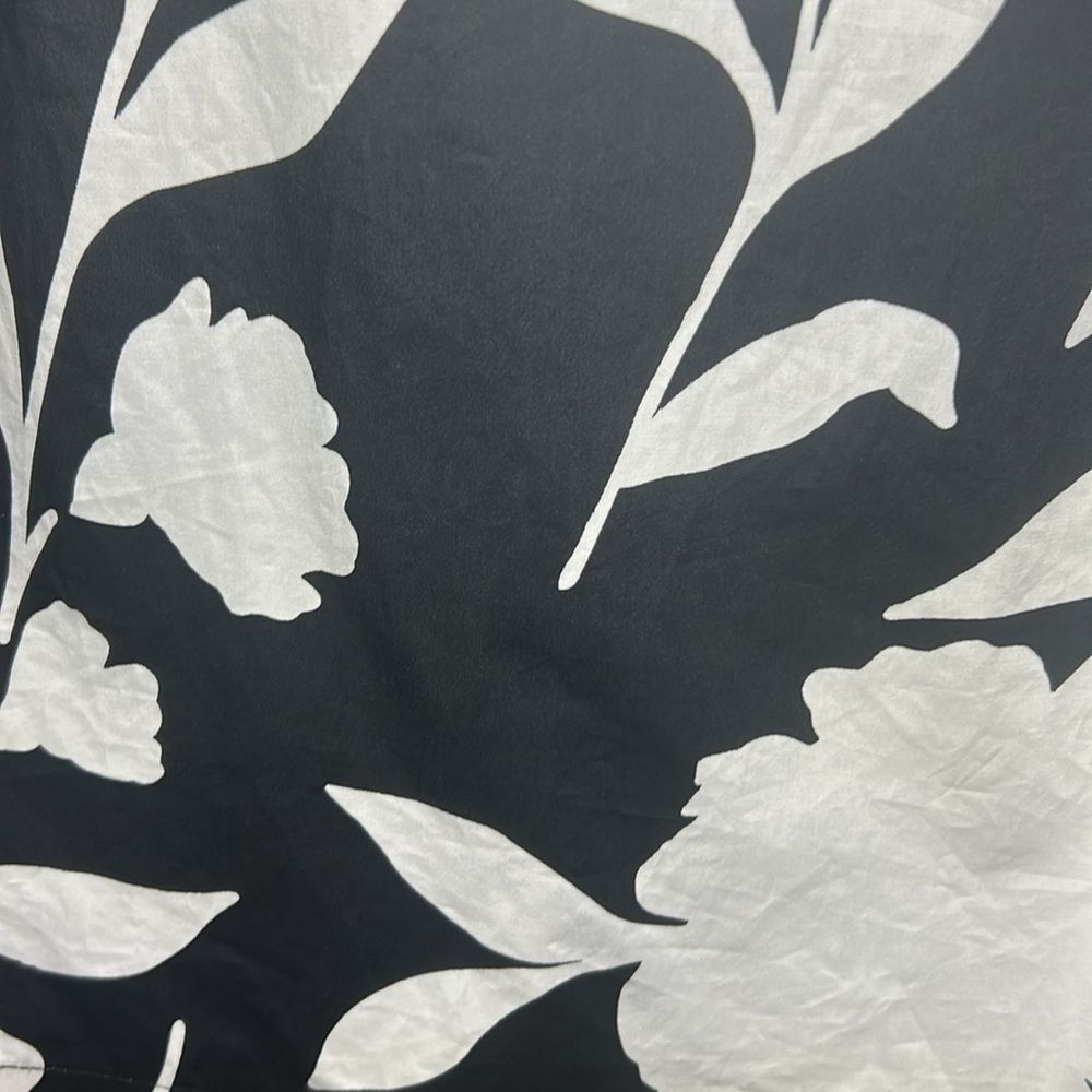 Kate Spade x Target Classic Rose Black/White Shell Tank Top NWOT - Picture 9 of 10